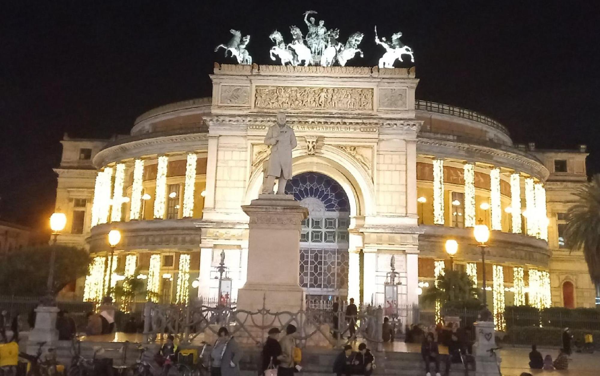Al Palazzo Del Principe Al Massimo Lägenhet Palermo Exteriör bild